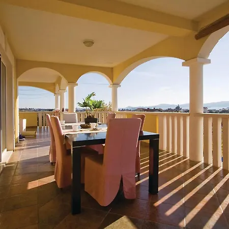 Gorgeous In * Turanj