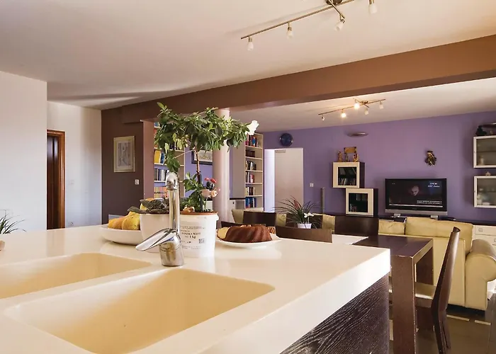 Gorgeous In Дом отдыха *