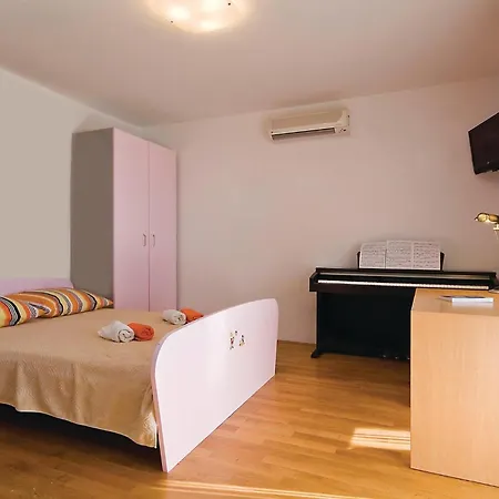 Lovely In With Outdoor Swimming Pool Holiday home Turanj