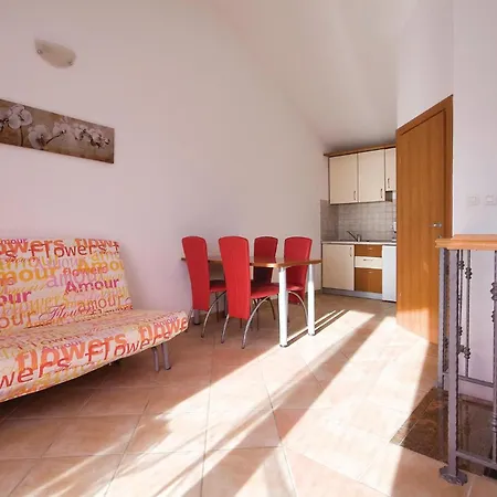 Lovely In With Outdoor Swimming Pool *